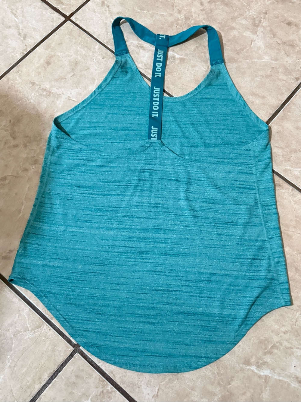 Nike Tank - Picture 4 of 6